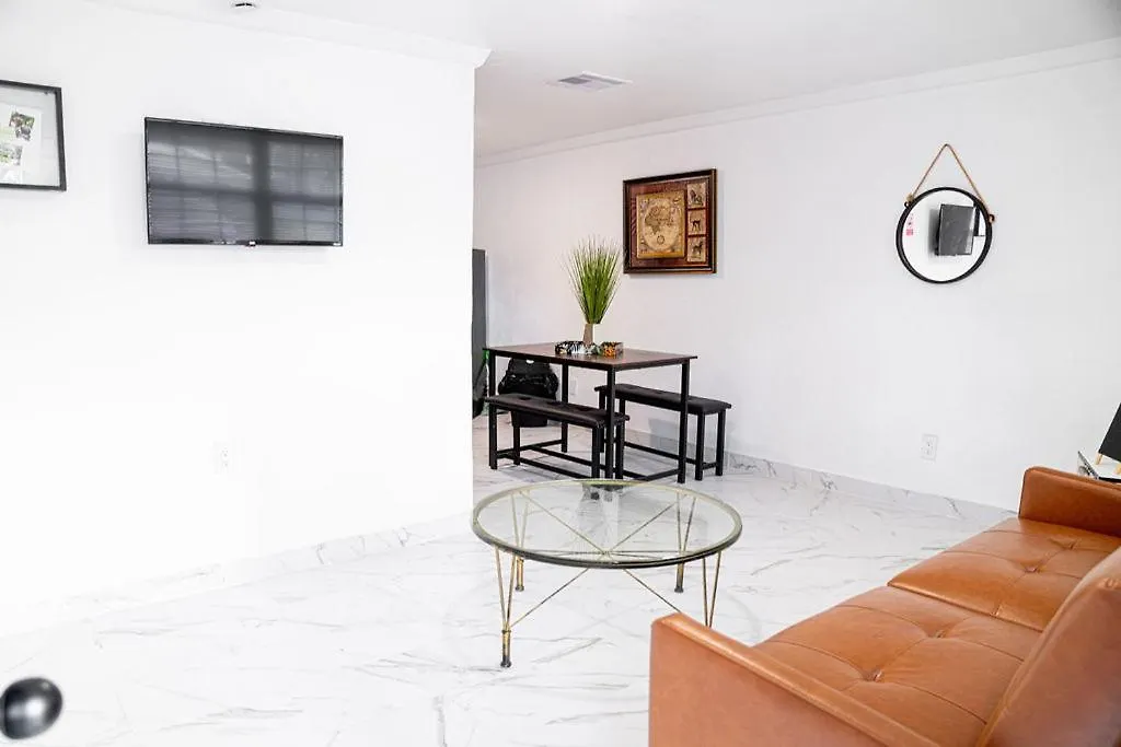Cozy 2 Bed Room Apartment By University Mall Tampa 0*,